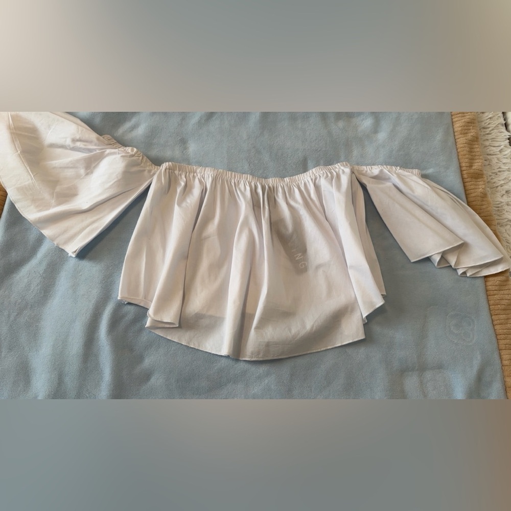 Timing White Ruffled Crop Top - Picture 7 of 9
